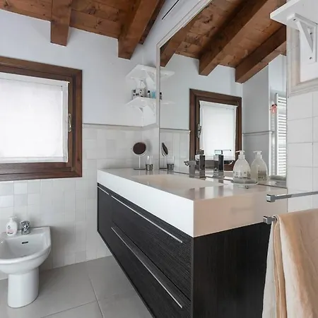 Suite, Con Parcheggio Gratuito * Treviso